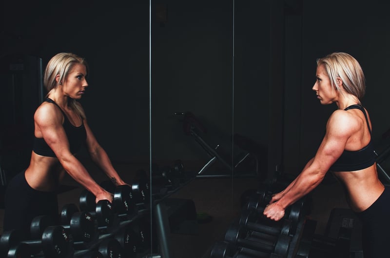 Pilates Barre Woman